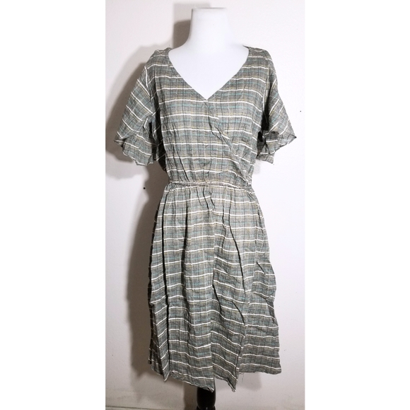 Cottagecore Cold Shoulder Midi Dress - Picture 6 of 8